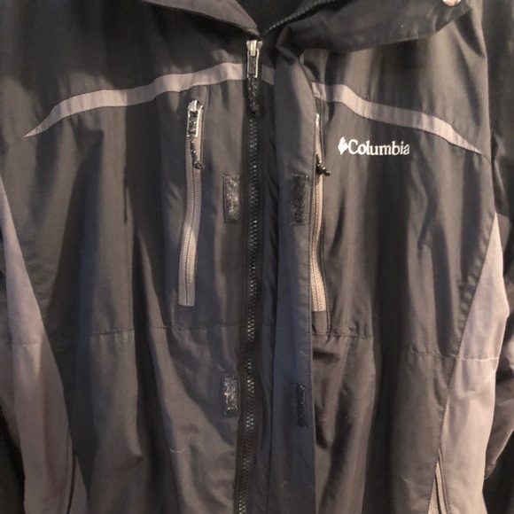 Columbia 3 in 1 black and gray ski jacket with fleece and removable hood, Large - Picture 2 of 9